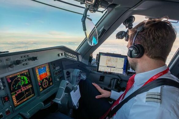 Embraer Cockpit (C) alexcheban for Austrian Airlines Embraer Cockpit (C) alexcheban for Austrian Airlines